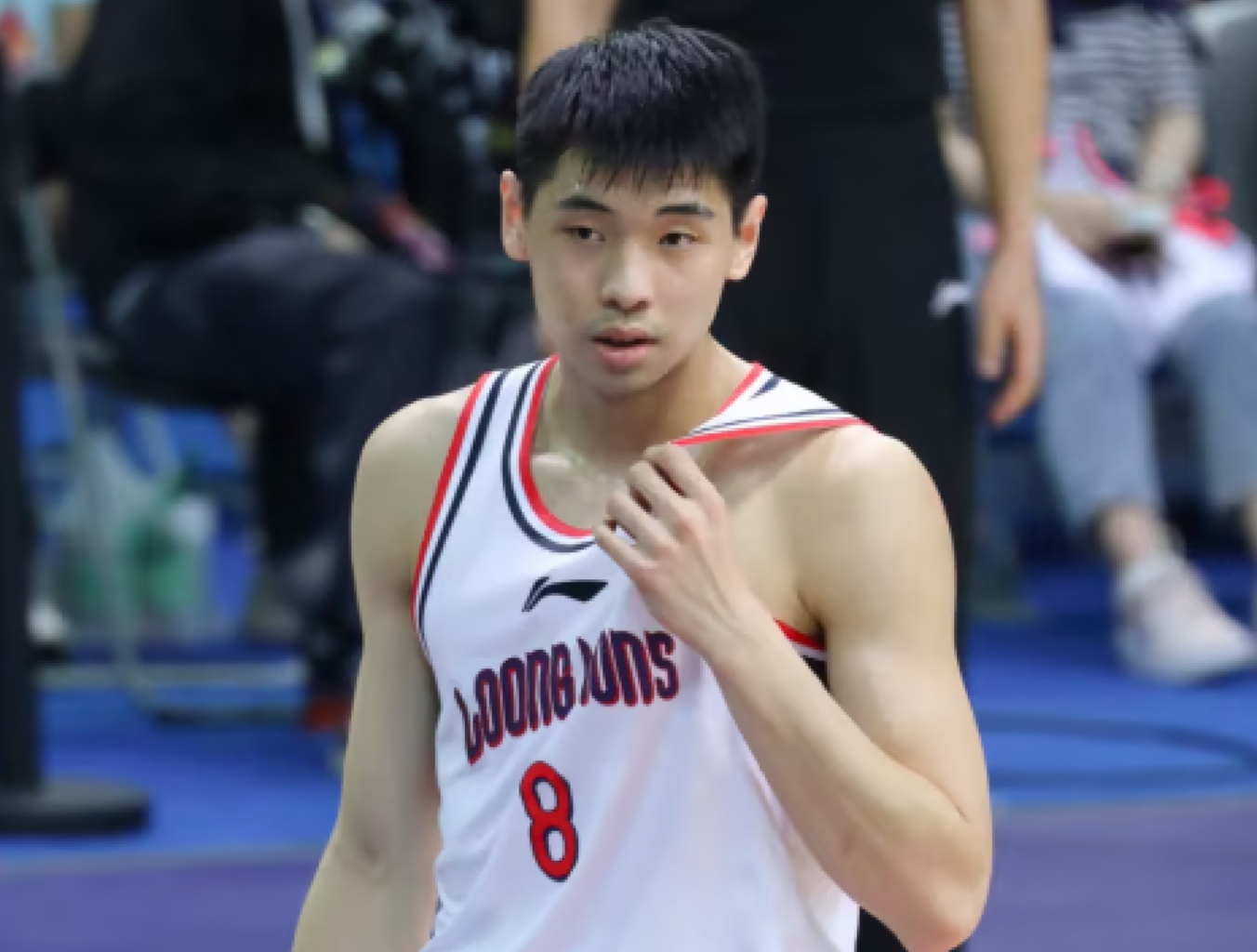 九游娱乐app下载-首次征战国际比赛,新秀崭露头角