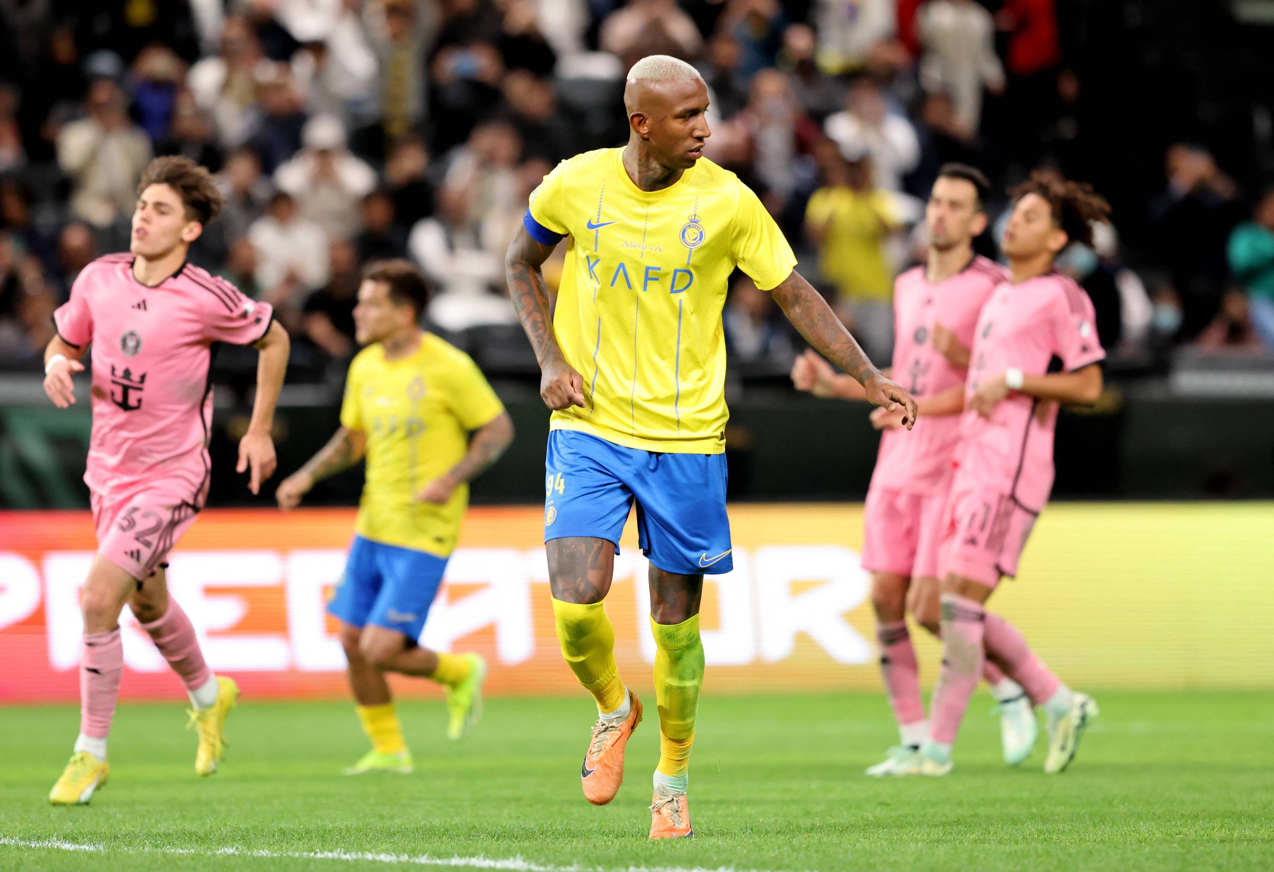 九游娱乐网页-包含穆里尼奥赞扬球队团结一致，取得连胜的词条