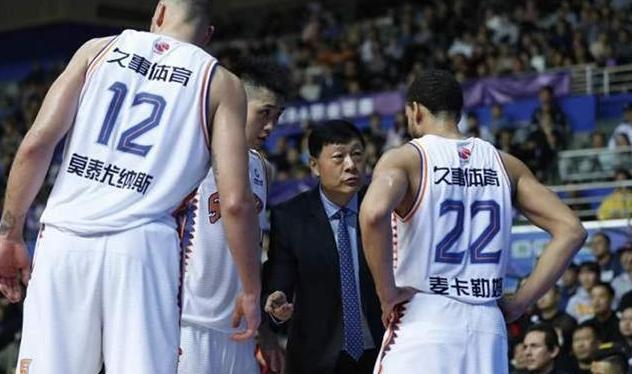 九游游戏-北京主教练因伤离场，球队雪上加霜的简单介绍