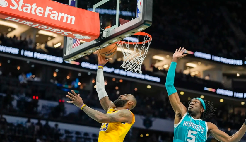 公牛大胜黄蜂,挺进东部前八