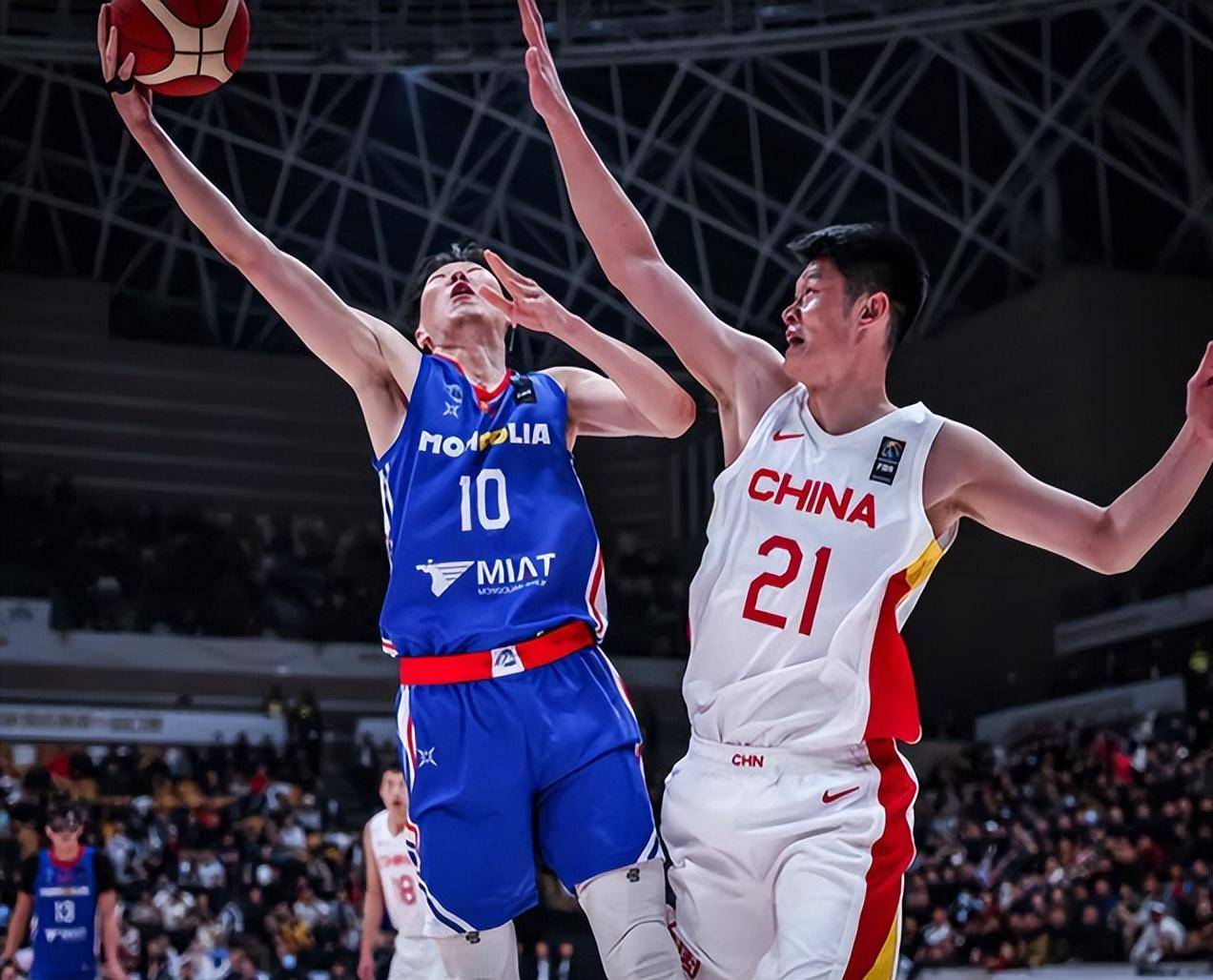 劲敌对决:CBA比赛精彩瞬间揭秘 劲敌对决:CBA比赛精彩瞬间揭秘