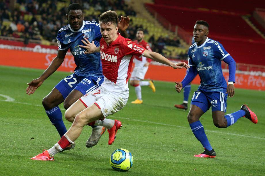 摩纳哥客场平马赛，保持不败纪录