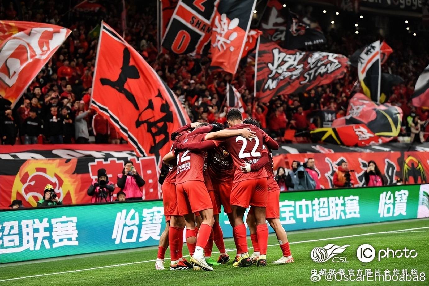 九游娱乐官方-强强碰撞,战况激烈,球迷狂热呐喊的简单介绍