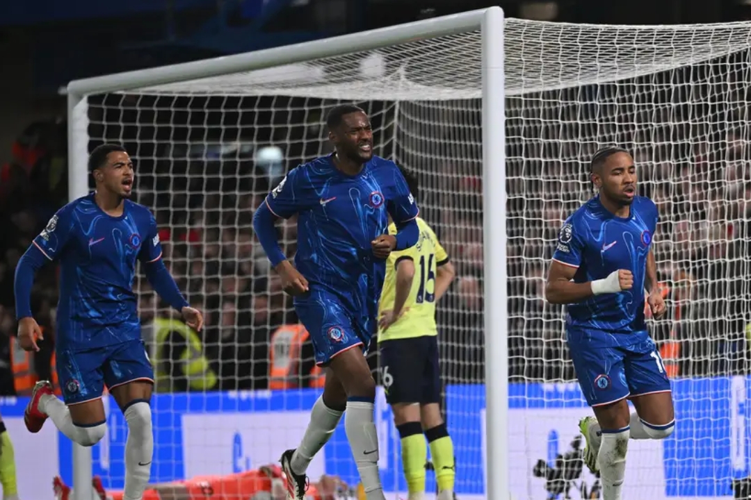 九游体育直播-关于科尔切斯特主场大破对手,英超保级形势一片美好的信息