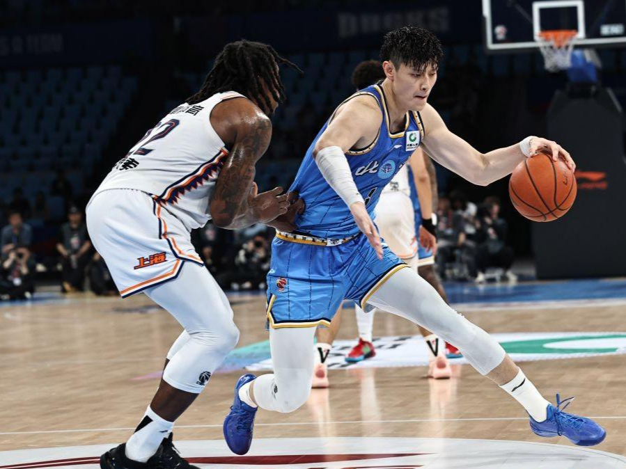 九游娱乐网页-关于北京首钢外援状态火热，带领球队取得胜利累积积分的信息