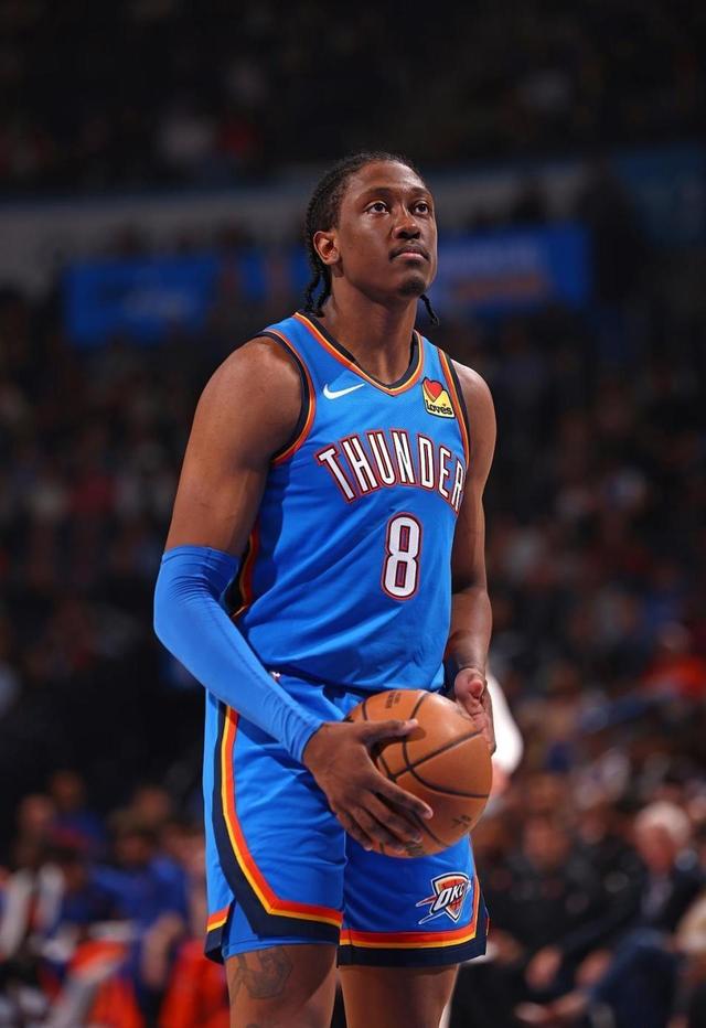 灰熊惊险战胜马刺,取得四连胜 灰熊惊险战胜马刺,取得四连胜