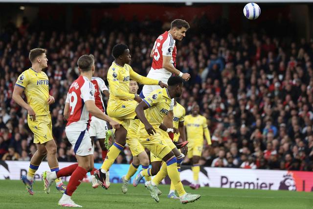 九游官网-欧洲足球争夺战激烈，多次惊险平局