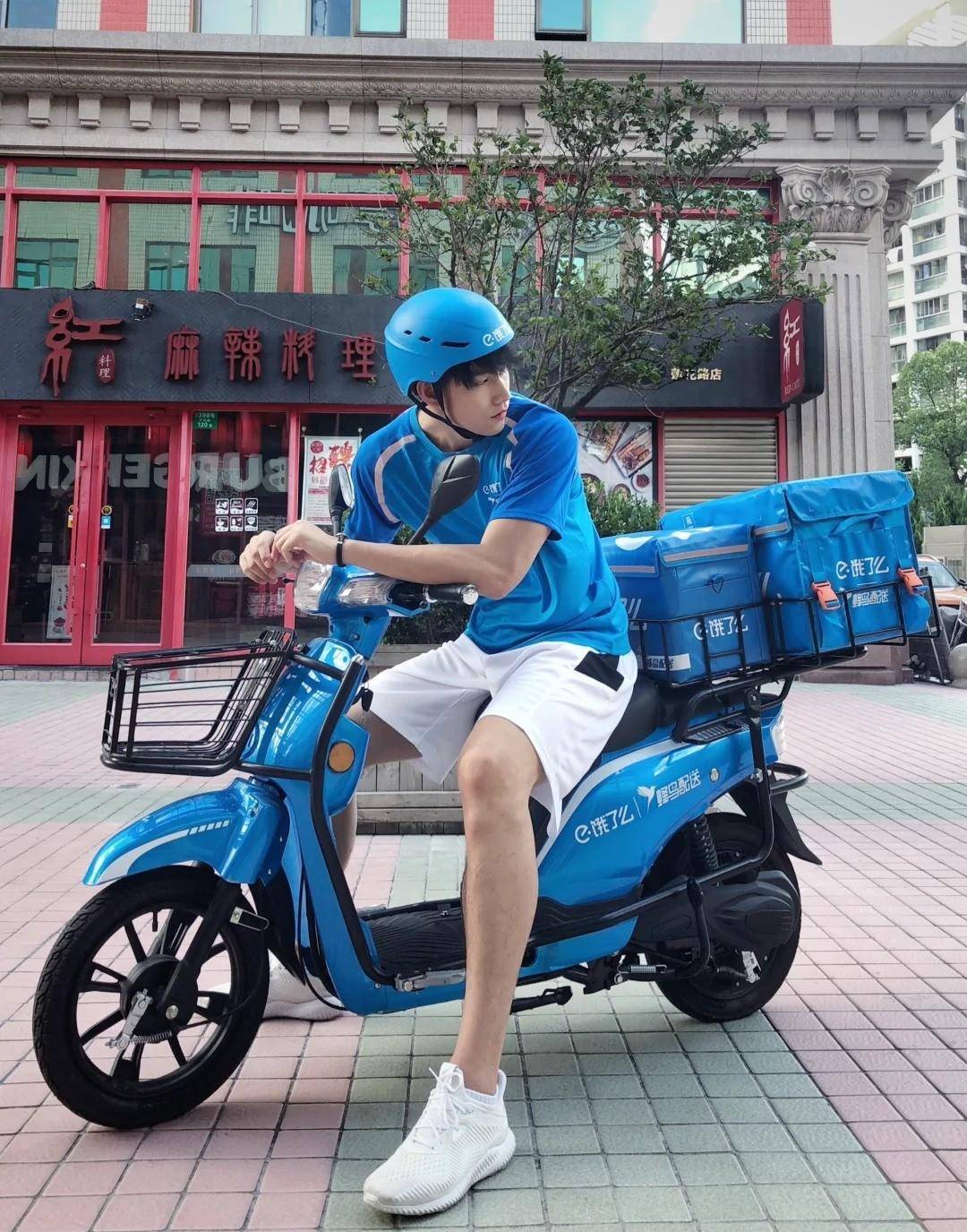 九游娱乐首页-包含各队斗志昂扬,遥相呼应诠释篮球魂的词条