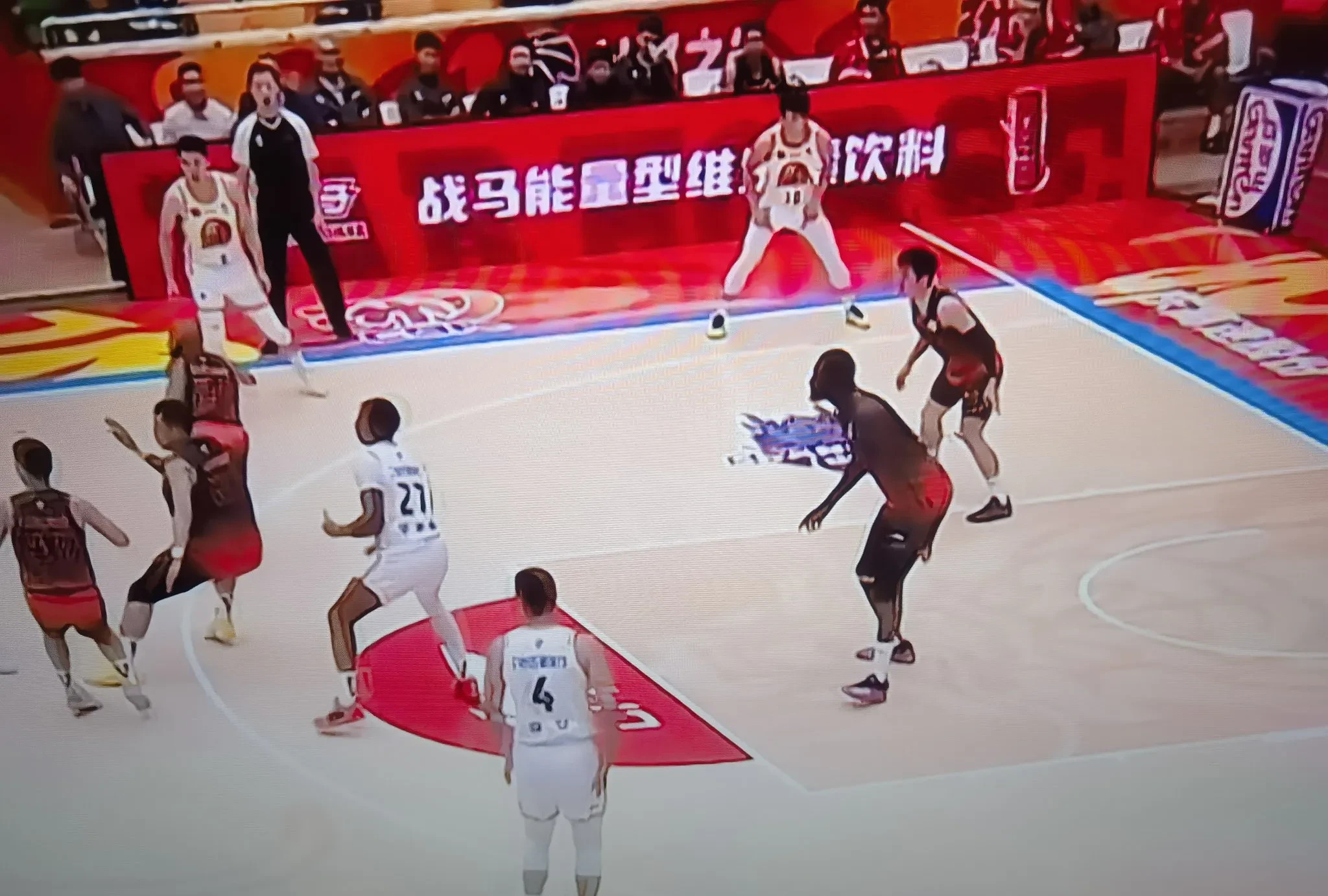 九游娱乐首页-河北男篮客场反超,实现翻盘