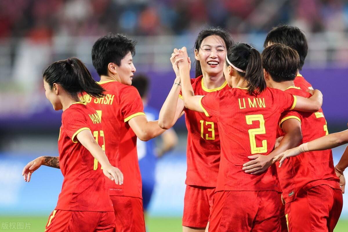 关于天津女足队士气高涨，与对手战成平局的信息