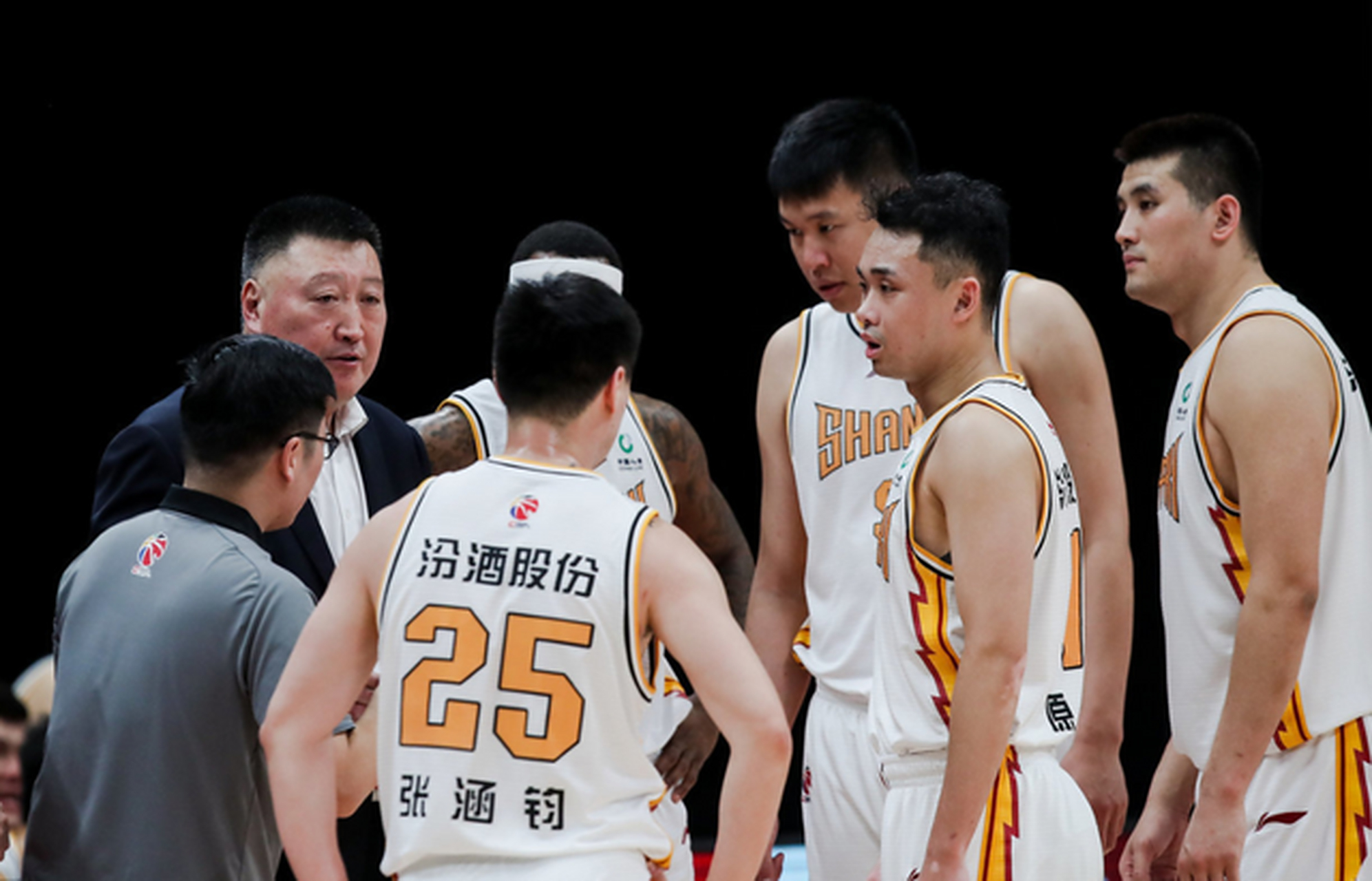 九游体育APP下载-江西男篮战胜对手，积极进步