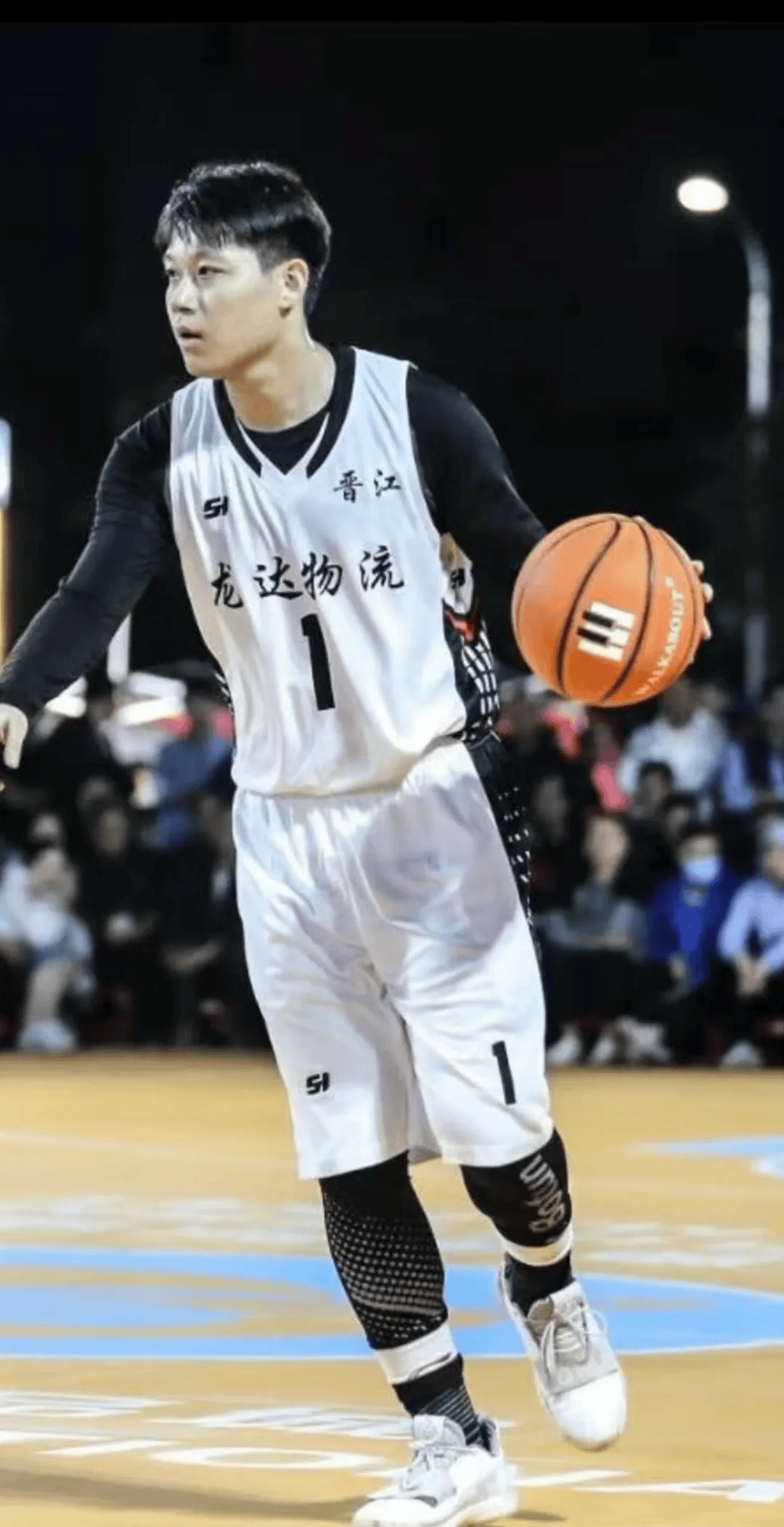 江西男篮战胜对手,积极进步 江西男篮战胜对手,积极进步