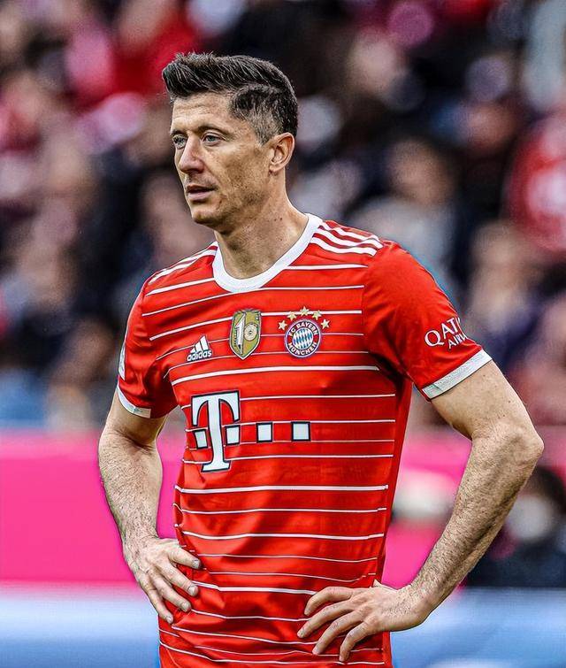 九游娱乐官方-包含莱万多夫斯基连续破门,领先拜仁杀入半决赛!的词条