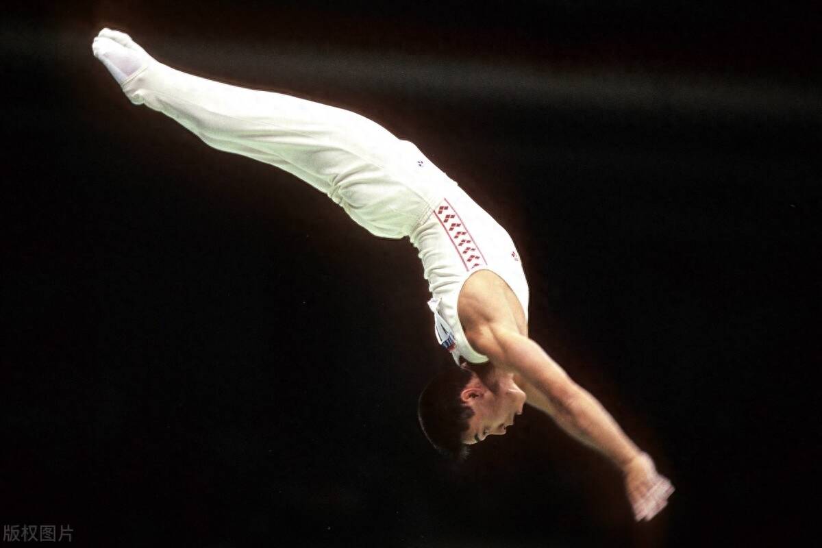 九游VIP-新西兰女子拳击选手技压群芳登上领奖台的简单介绍