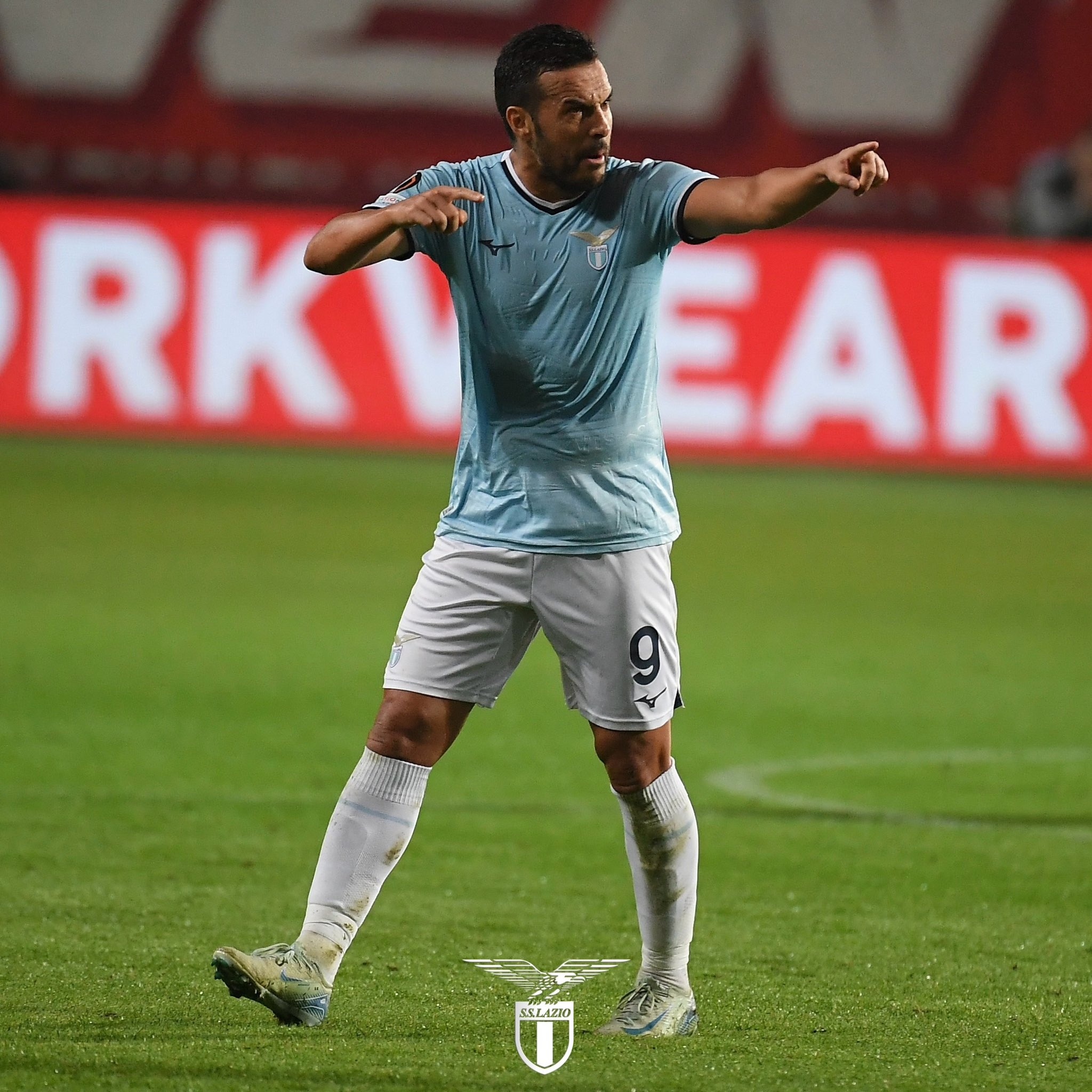 拉齐奥在客场击败佛罗伦萨，豪夺三分