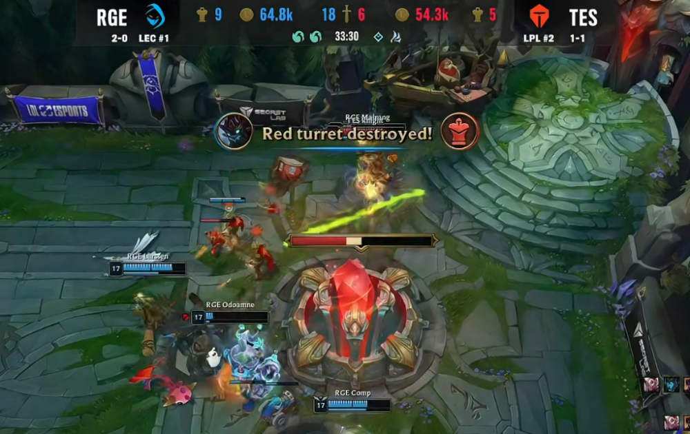 关于小组出线悬念重重，淘汰赛存想象的信息