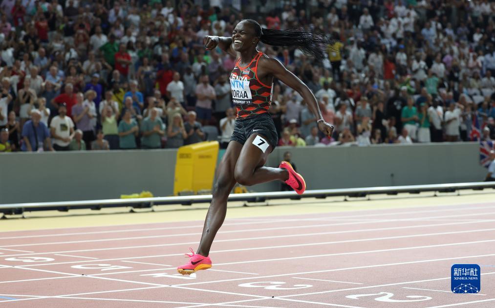 九游娱乐入口-玻利维亚选手登顶田径比赛女子400米栏领先成绩