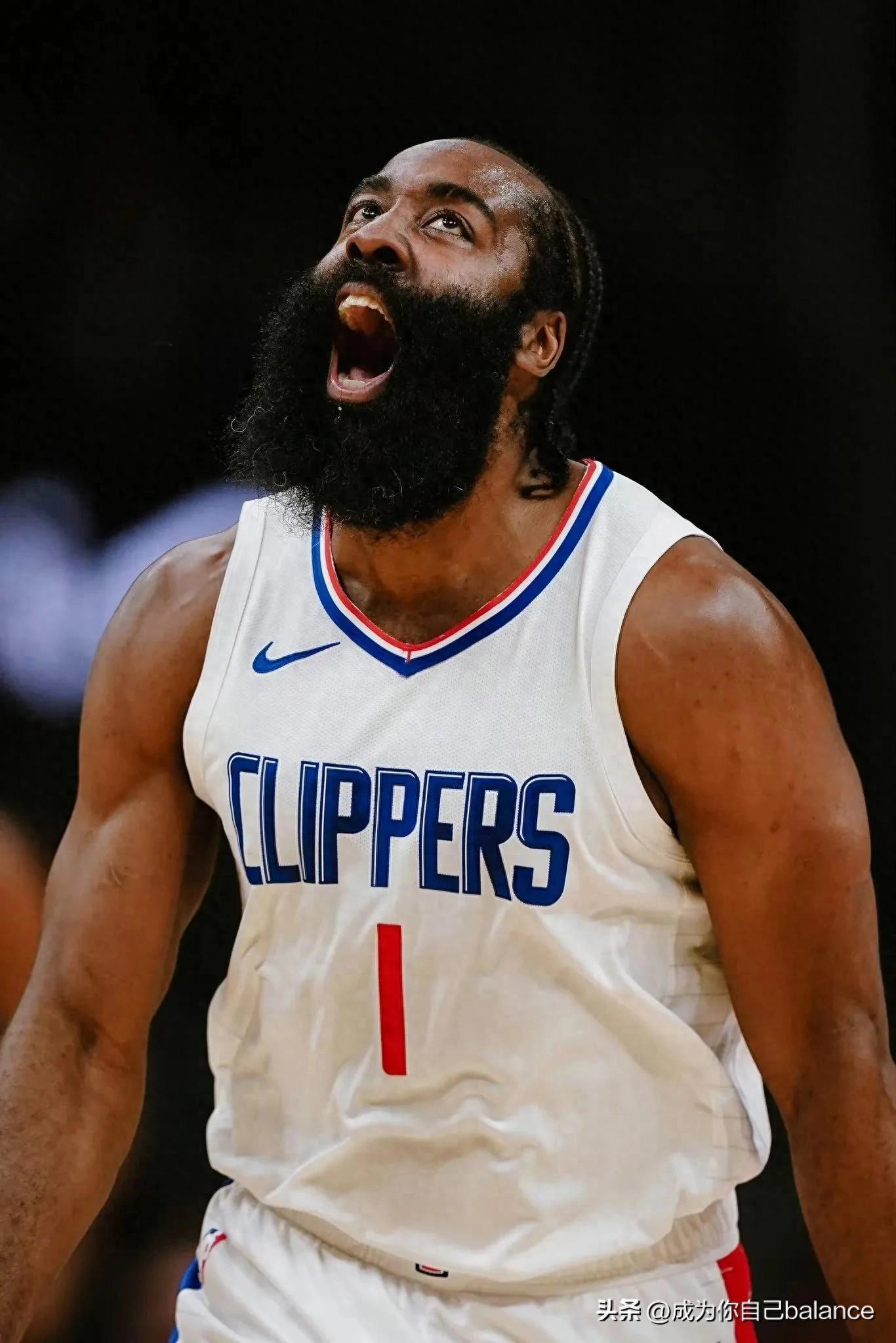 九游娱乐网页-快船主场告捷，利拉德+尽管失利仍瞩目