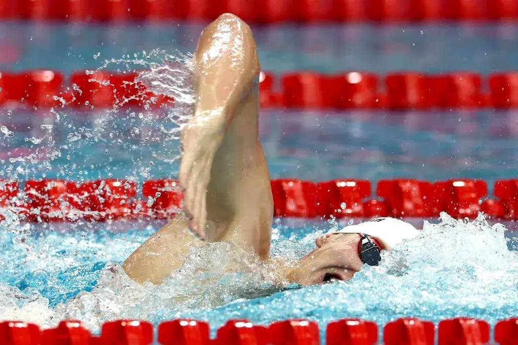 九游娱乐网站-希腊游泳选手获得米自由泳金牌,实力惊人