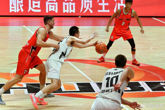 九游娱乐网站-国内篮球联赛最近的精彩瞬间盘点