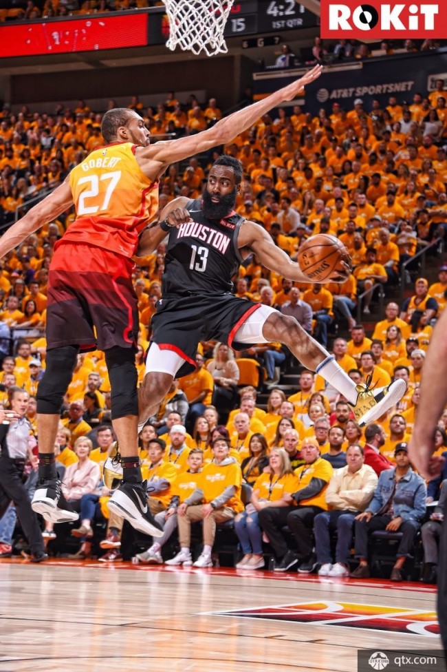 九游娱乐入口-爵士战绩喜人，季后赛在望