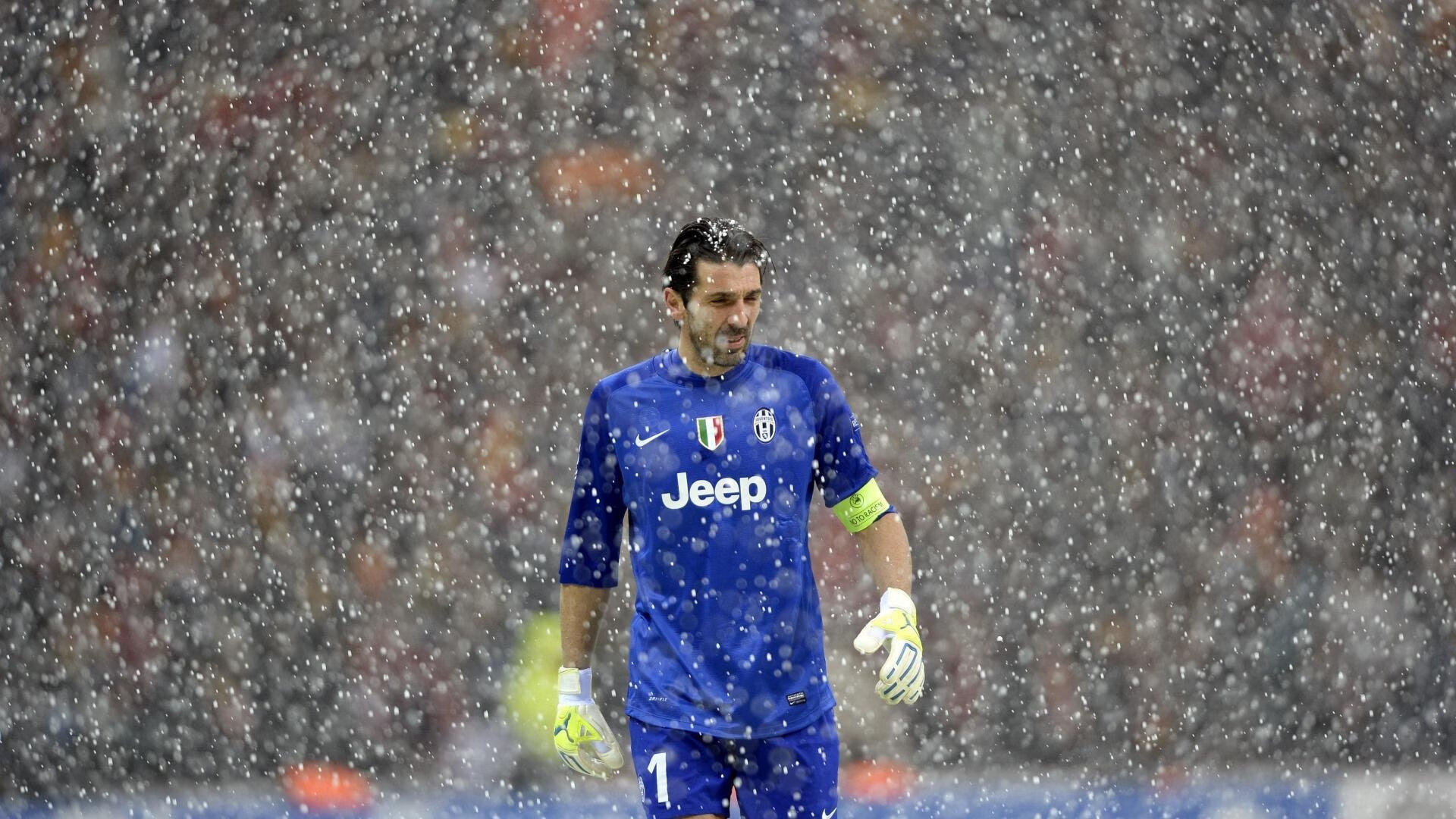 当广州龙狮震撼NBA主场，虚构之战中保罗用信念点燃的翻盘奇迹